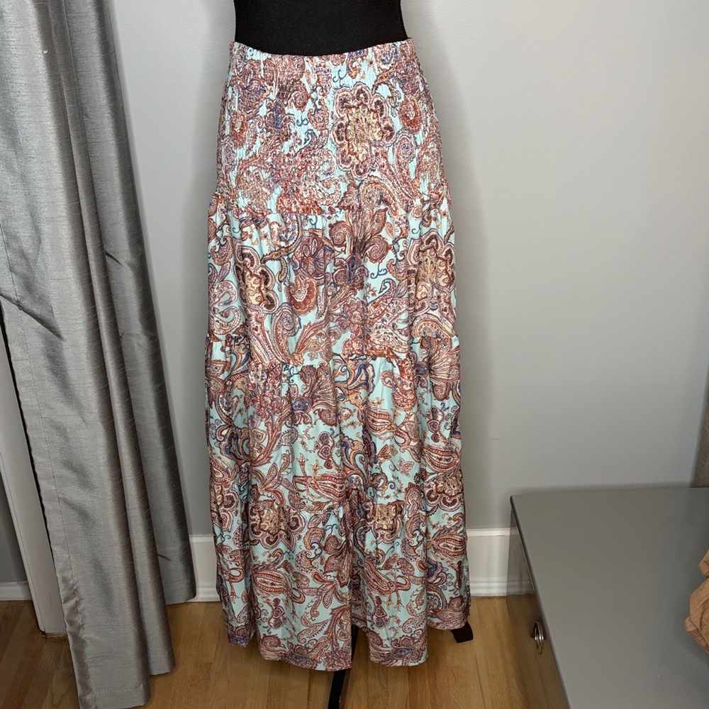 Elegant Paisley Maxi Skirt